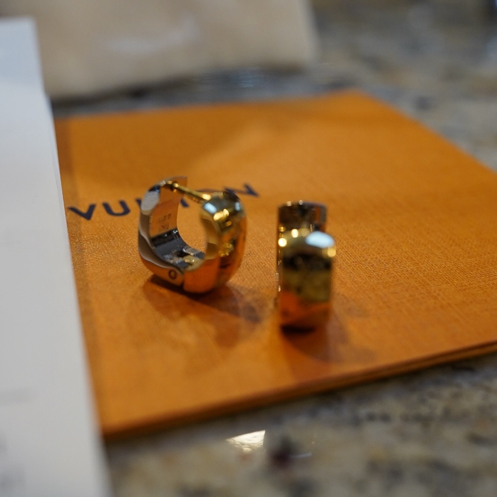 Louis Vuitton Nanogram Earings - Picture 2 of 3